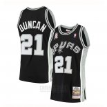 Camiseta San Antonio Spurs Tim Duncan #21 Mitchell & Ness 2001-02 Negro